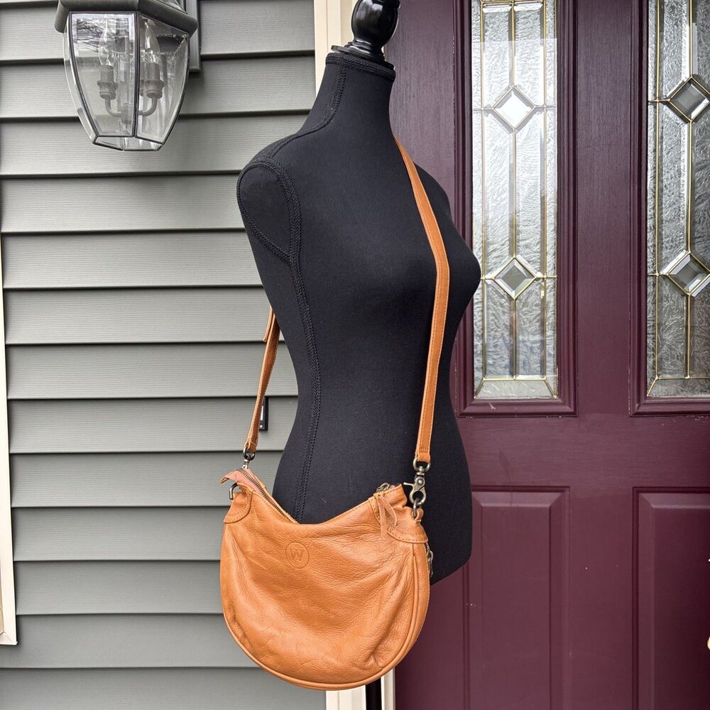 Wanderers Travel Co Caramel Leather Crossbody Purse Sz Medium Gorgeous Neutral